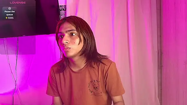 Snapshot of imgerver chatting on September 16, 2025, 11:22 am imgerver online show from September 16, 2025, 11:22 am