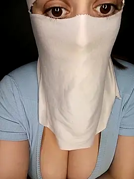 Snapshot of Lamia_Queen_ chatting on October 20, 2025, 5:57 pm Lamia Queen  online show from October 20, 2025, 5:57 pm