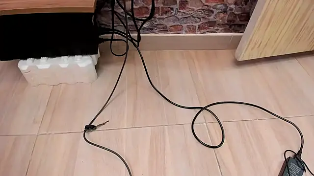 ALYANNA HOT  online show from November 27, 2025, 12:18 pm