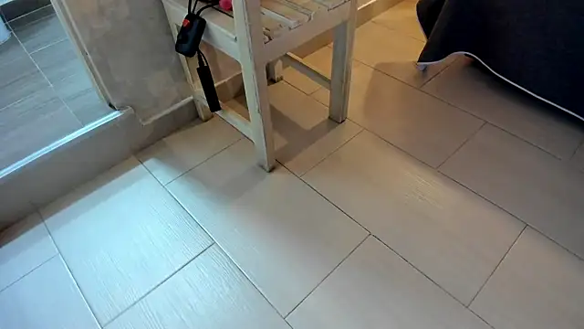 ALYANNA HOT  online show from January 10, 2026, 11:45 am