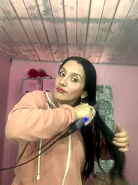 Snapshot of kataleya_29 chatting on October 15, 2025, 2:06 pm kataleya 29 online show from October 15, 2025, 2:06 pm