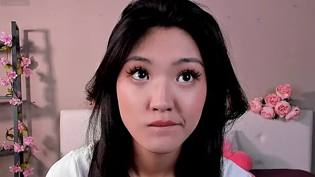 Snapshot of FancyEsten chatting on September 21, 2025, 7:54 am FancyEsten online show from September 21, 2025, 7:54 am