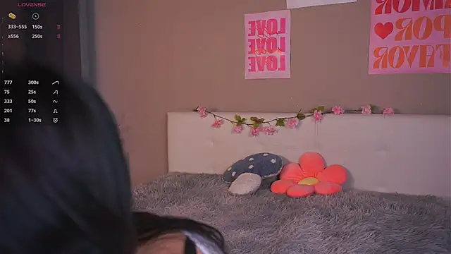 FancyEsten online show from November 27, 2025, 7:32 am