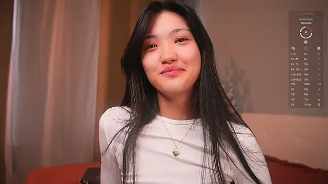 FancyEsten online show from December 17, 2025, 10:43 am