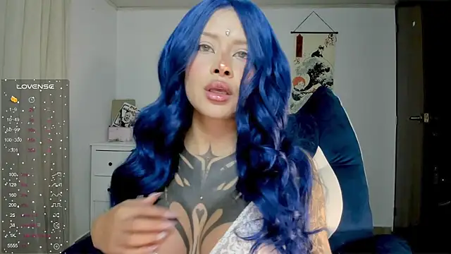 AlinaLukyanova online show from May 10, 2026, 4:28 am