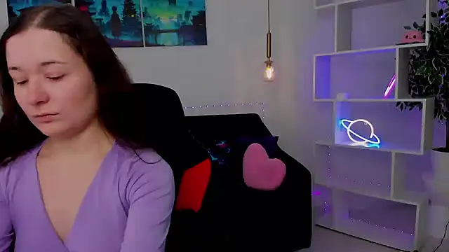 NancyJonson online show from November 10, 2025, 3:38 am