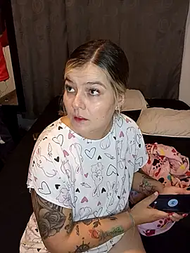 Snapshot of Fernandar2025 chatting on October 24, 2025, 2:08 am Fernandar2025 online show from October 24, 2025, 2:08 am