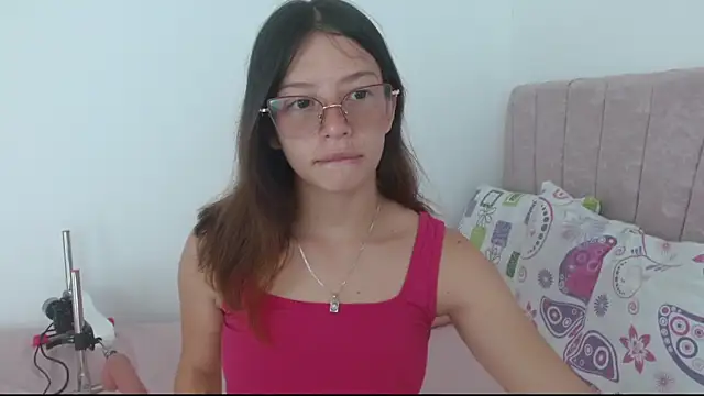 Snapshot of Tiiana chatting on May 28, 2026, 4:04 pm Tiiana online show from May 28, 2026, 4:04 pm