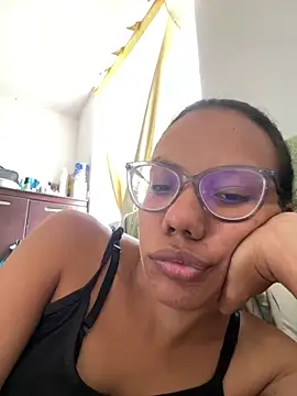 Valen1800 online show from December 20, 2025, 2:46 pm