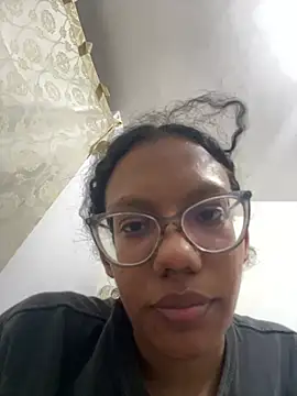 Valen1800 online show from June 25, 2026, 1:38 am