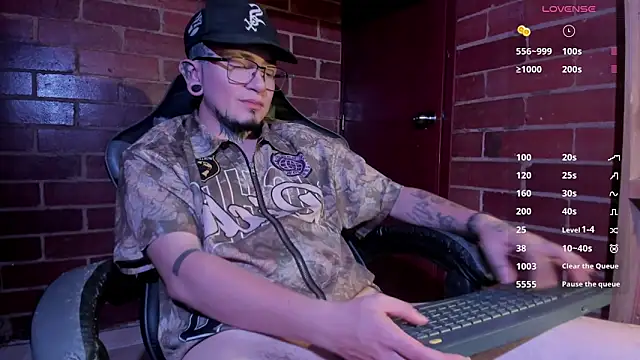 tyler jones  online show from May 5, 2026, 12:18 am