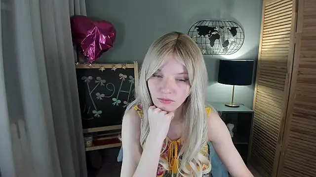 Madelaineses online show from November 16, 2025, 10:10 am