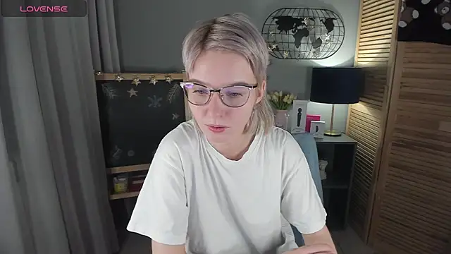 Madelaineses online show from January 13, 2026, 9:25 am