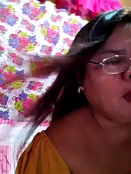 Snapshot of Huge_mama69 chatting on October 8, 2025, 6:49 pm Huge mama69 online show from October 8, 2025, 6:49 pm