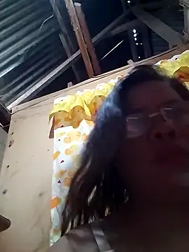 Snapshot of Huge_mama69 chatting on July 14, 2026, 3:22 am Huge mama69 online show from July 14, 2026, 3:22 am