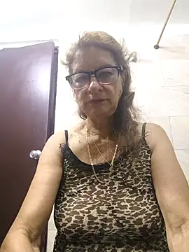 Snapshot of MaryeLunna chatting on February 11, 2026, 12:10 pm MaryeLunna online show from February 11, 2026, 12:10 pm