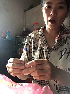 Snapshot of Maymay97 chatting on September 21, 2025, 7:10 am Maymay97 online show from September 21, 2025, 7:10 am