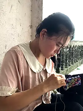 Snapshot of Maymay97 chatting on October 17, 2025, 6:49 am Maymay97 online show from October 17, 2025, 6:49 am