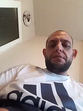 milenski74 online show from January 17, 2026, 6:51 am