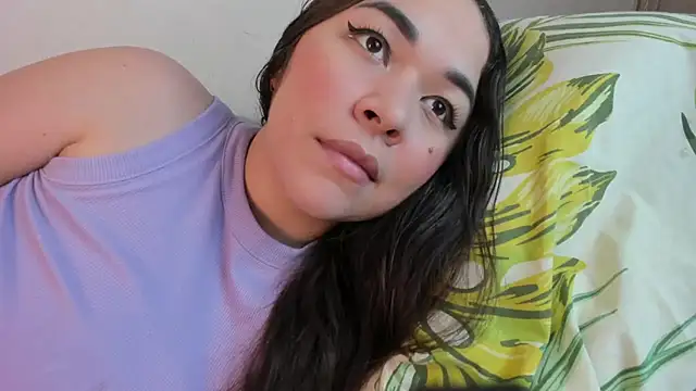 Snapshot of Brianna_Angelina chatting on March 6, 2025, 4:08 am Brianna Angelina online show from March 6, 2025, 4:08 am