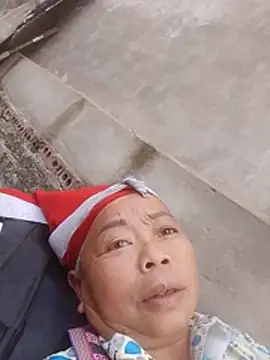 VangLe73 online show from October 19, 2025, 7:20 am