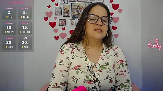 Snapshot of Pregnant_Kloe chatting on May 8, 2026, 1:16 pm Pregnant Kloe online show from May 8, 2026, 1:16 pm
