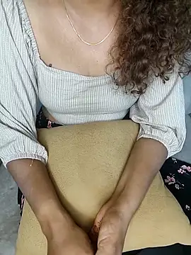 Tamilpallavi online show from March 4, 2026, 2:01 pm