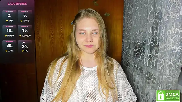 AlinaMors online show from June 18, 2026, 6:12 pm