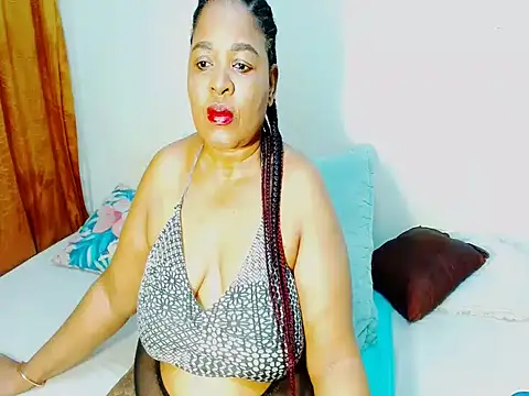 Snapshot of Love-Racheal75 chatting on July 14, 2026, 4:23 pm Love-Racheal75 online show from July 14, 2026, 4:23 pm