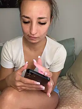 Celine charme online show from October 10, 2025, 3:00 pm