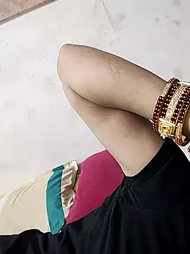 Snapshot of Soniya_Roy chatting on September 14, 2025, 2:05 pm Soniya Roy online show from September 14, 2025, 2:05 pm