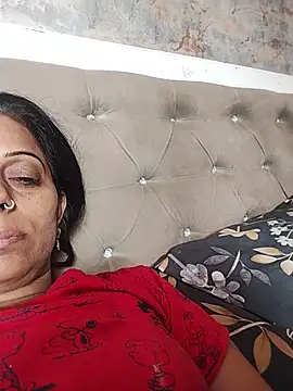 Snapshot of Soniya_Roy chatting on May 9, 2026, 5:01 am Soniya Roy online show from May 9, 2026, 5:01 am