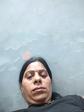 Snapshot of Soniya_Roy chatting on May 26, 2026, 5:09 pm Soniya Roy online show from May 26, 2026, 5:09 pm
