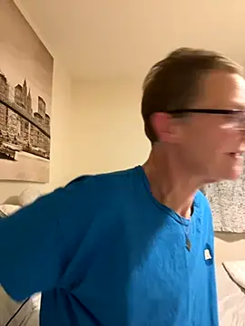 Snapshot of Curvy-Jinx chatting on October 21, 2025, 7:36 pm Curvy-Jinx online show from October 21, 2025, 7:36 pm