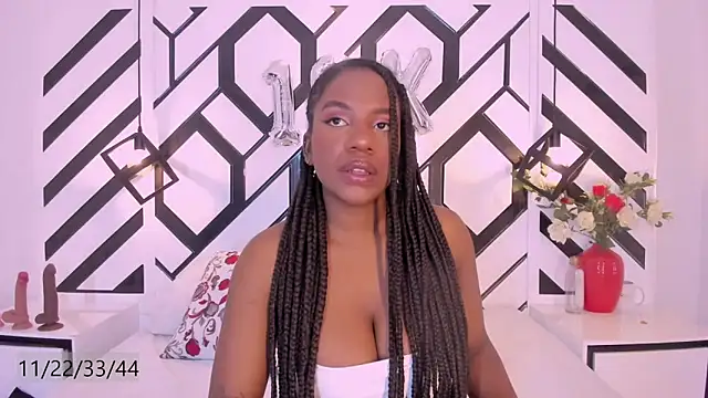 Snapshot of VictoriaKroft chatting on September 22, 2025, 12:40 pm VictoriaKroft online show from September 22, 2025, 12:40 pm