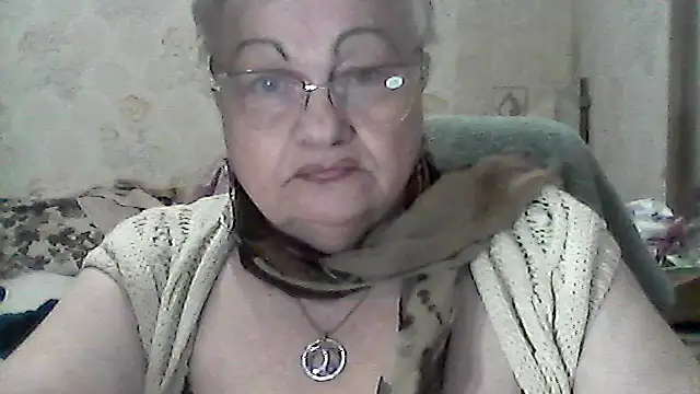 NatalieNorth online show from September 16, 2025, 9:38 pm