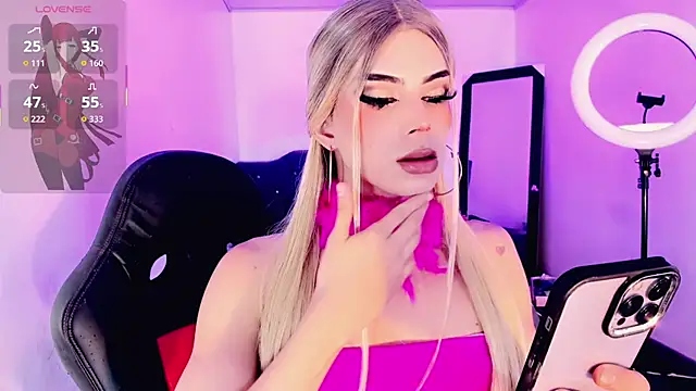 Snapshot of Rossedewitt_ chatting on September 23, 2025, 7:39 pm Rossedewitt online show from September 23, 2025, 7:39 pm