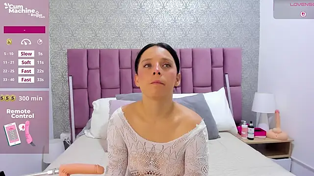 MartinaRizzi online show from November 2, 2025, 4:15 am