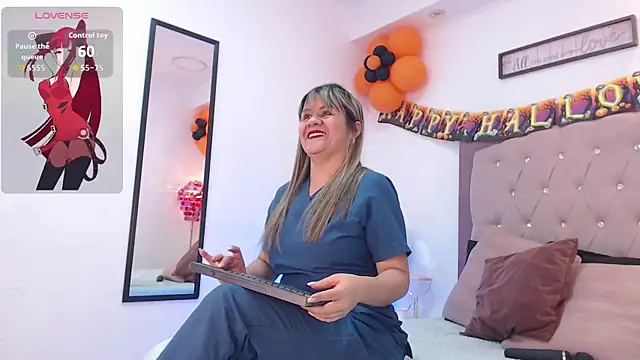 Snapshot of Sophy_Sheikh chatting on October 21, 2025, 8:20 pm Sophy Sheikh online show from October 21, 2025, 8:20 pm
