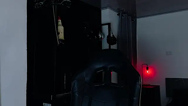 Angelabl0odborne online show from October 19, 2025, 7:58 pm