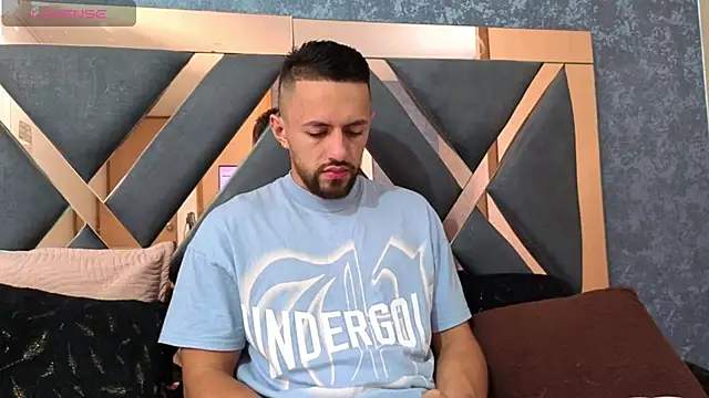 thiago cruzzz online show from September 9, 2025, 12:48 pm