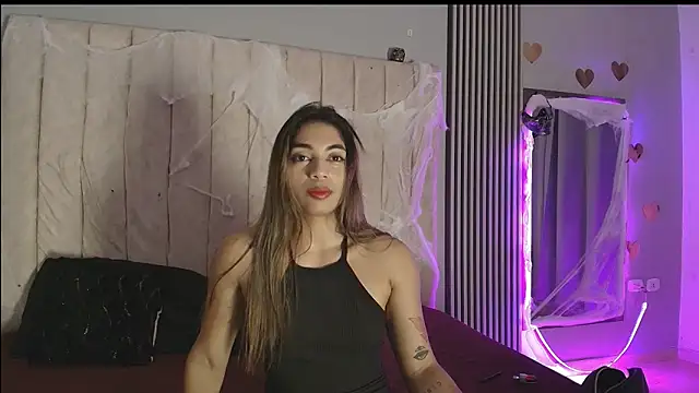 Snapshot of rachell_owen chatting on October 15, 2025, 10:04 am rachell owen online show from October 15, 2025, 10:04 am