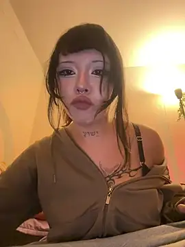 Kitty yukimura online show from May 8, 2026, 12:16 am