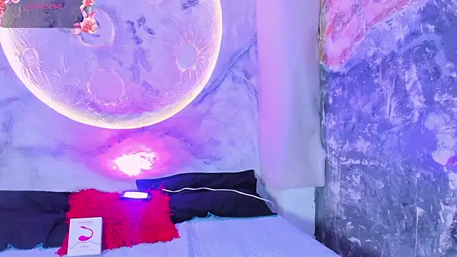 Snapshot of katierouge_ chatting on October 3, 2025, 3:36 am katierouge  online show from October 3, 2025, 3:36 am