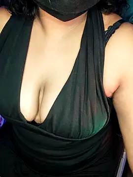 Snapshot of darling_devil chatting on September 24, 2025, 4:43 pm darling devil online show from September 24, 2025, 4:43 pm