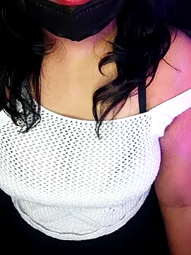 darling devil online show from November 13, 2025, 3:55 pm