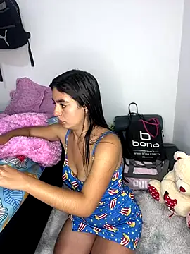 Amishell  online show from September 9, 2025, 2:55 am