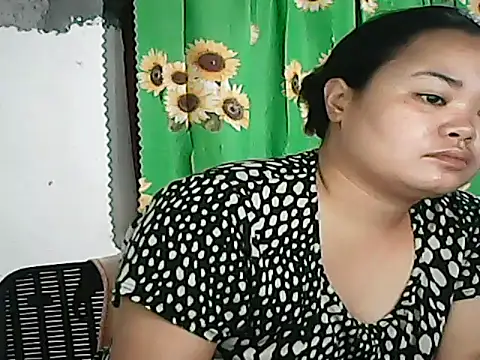 Snapshot of CreamyPussy4uxx chatting on November 1, 2025, 10:12 pm CreamyPussy4uxx online show from November 1, 2025, 10:12 pm