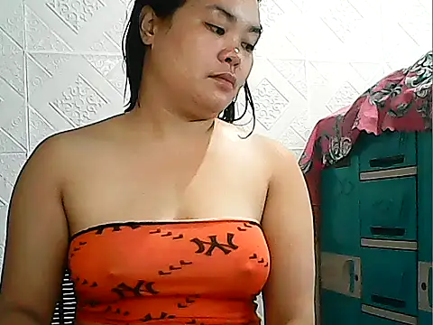 CreamyPussy4uxx online show from February 20, 2026, 12:51 am