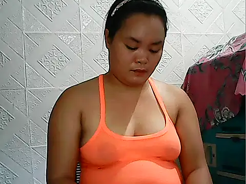 CreamyPussy4uxx online show from May 16, 2026, 12:51 am